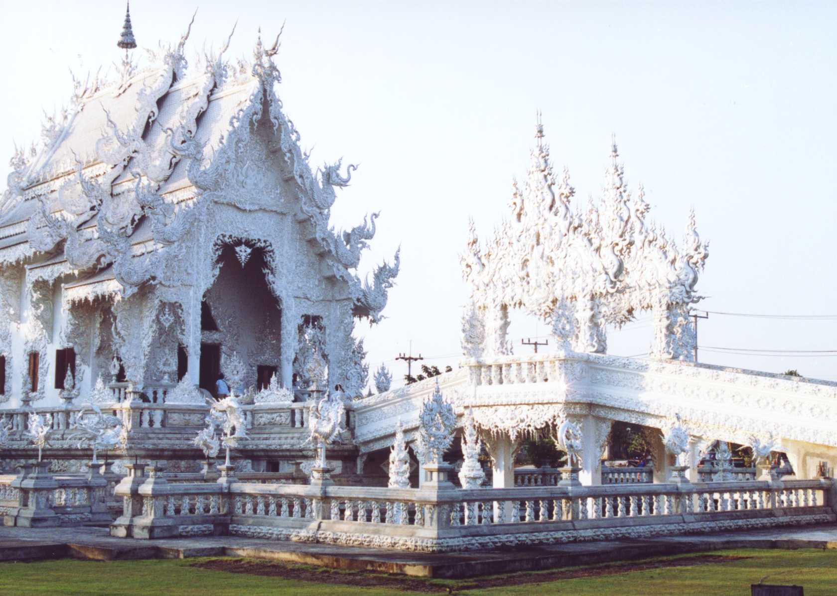 Wat Rong Khun 2006